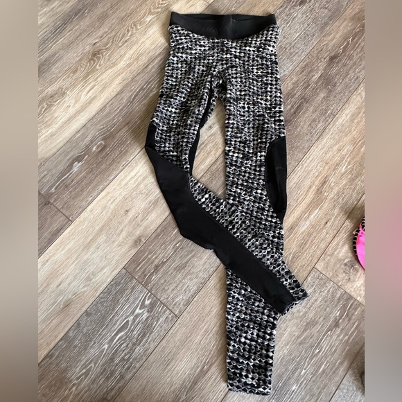 🛍️ Nike Pro Hype-rearm legging great condition. - Picture 1 of 9